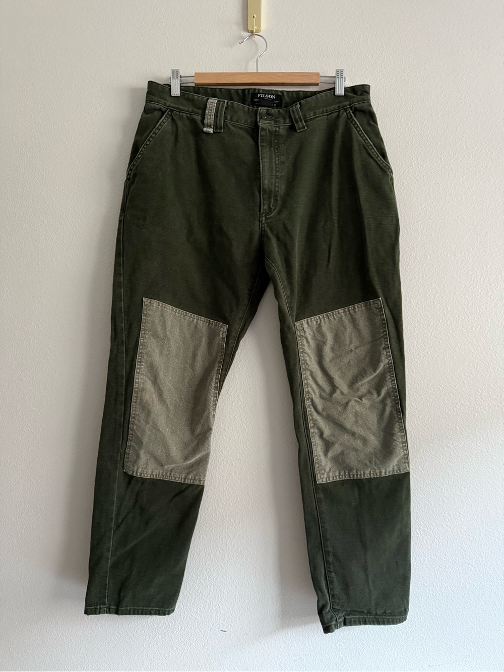 Filson double-knee work pants Olive green mens Sz 36 made in USA